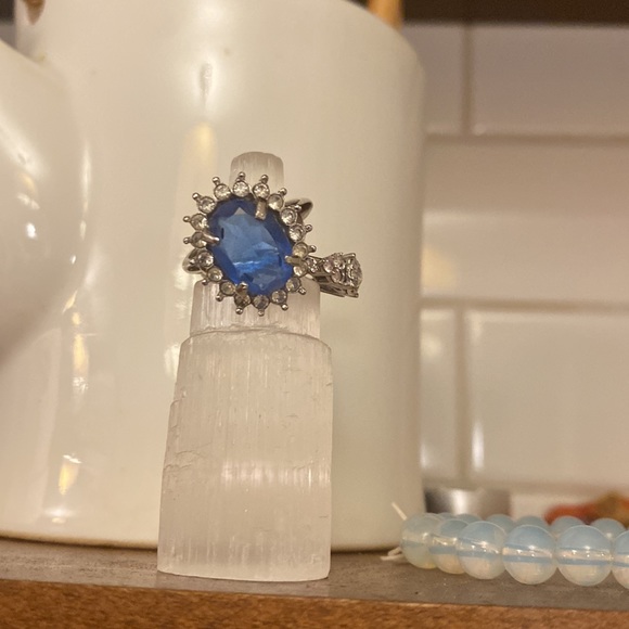 Selenite Crystal Towers - Picture 2 of 3